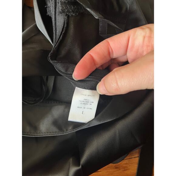 Hey U black silky open leg tie cuff pants large NWOT - Picture 5 of 6